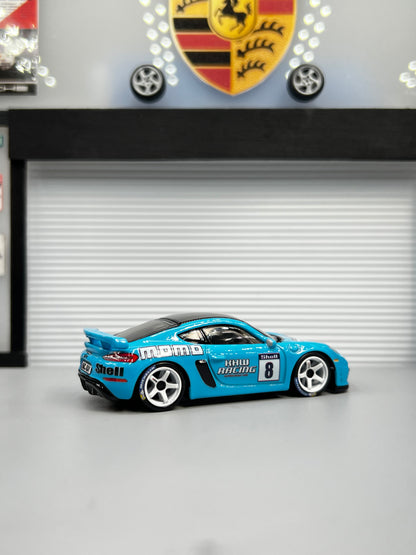Porsche GT4