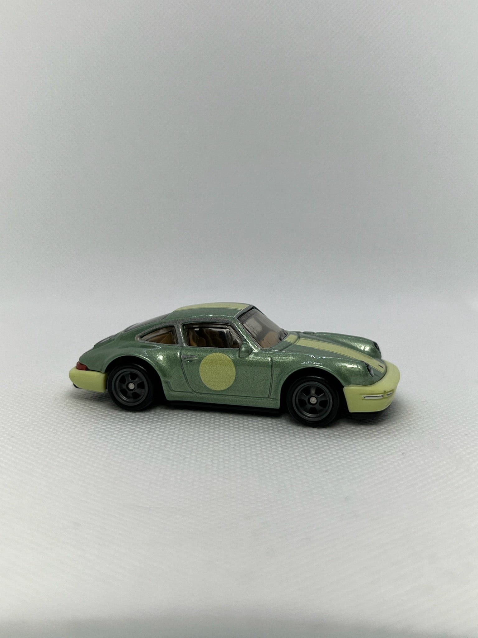 Commission Piece Porsche 964 – KHW Racing