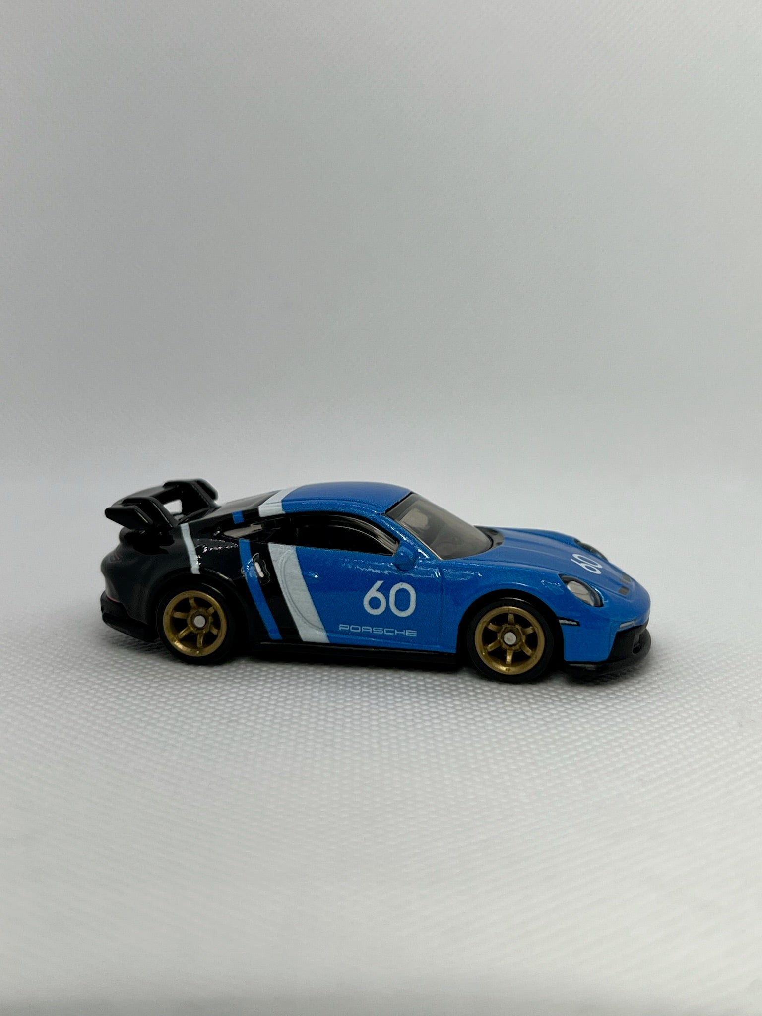 Commission Piece Porsche 992 GT3 – KHW Racing